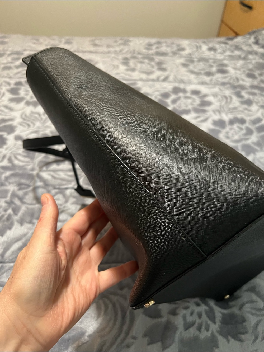 Kate spade black tote saffiano leather zip top large shoulder purse - Picture 15 of 16